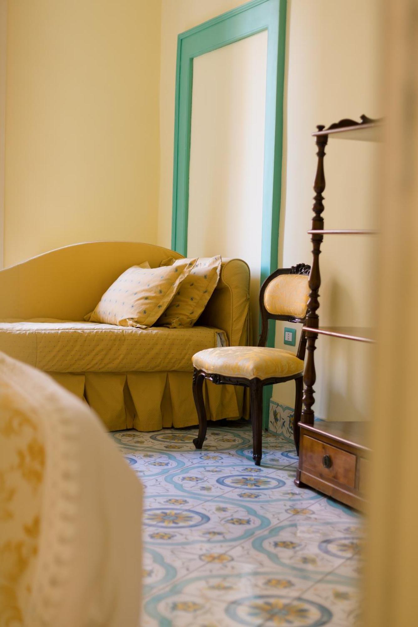 Residenze Storiche Vestuti Эболи Экстерьер фото